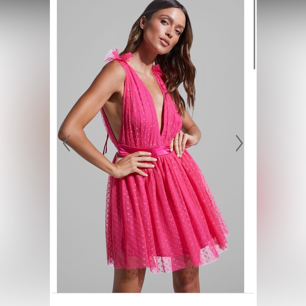 MARIABELLA MINI DRESS - TULLE PLUNGE DRESS IN HOT PINK